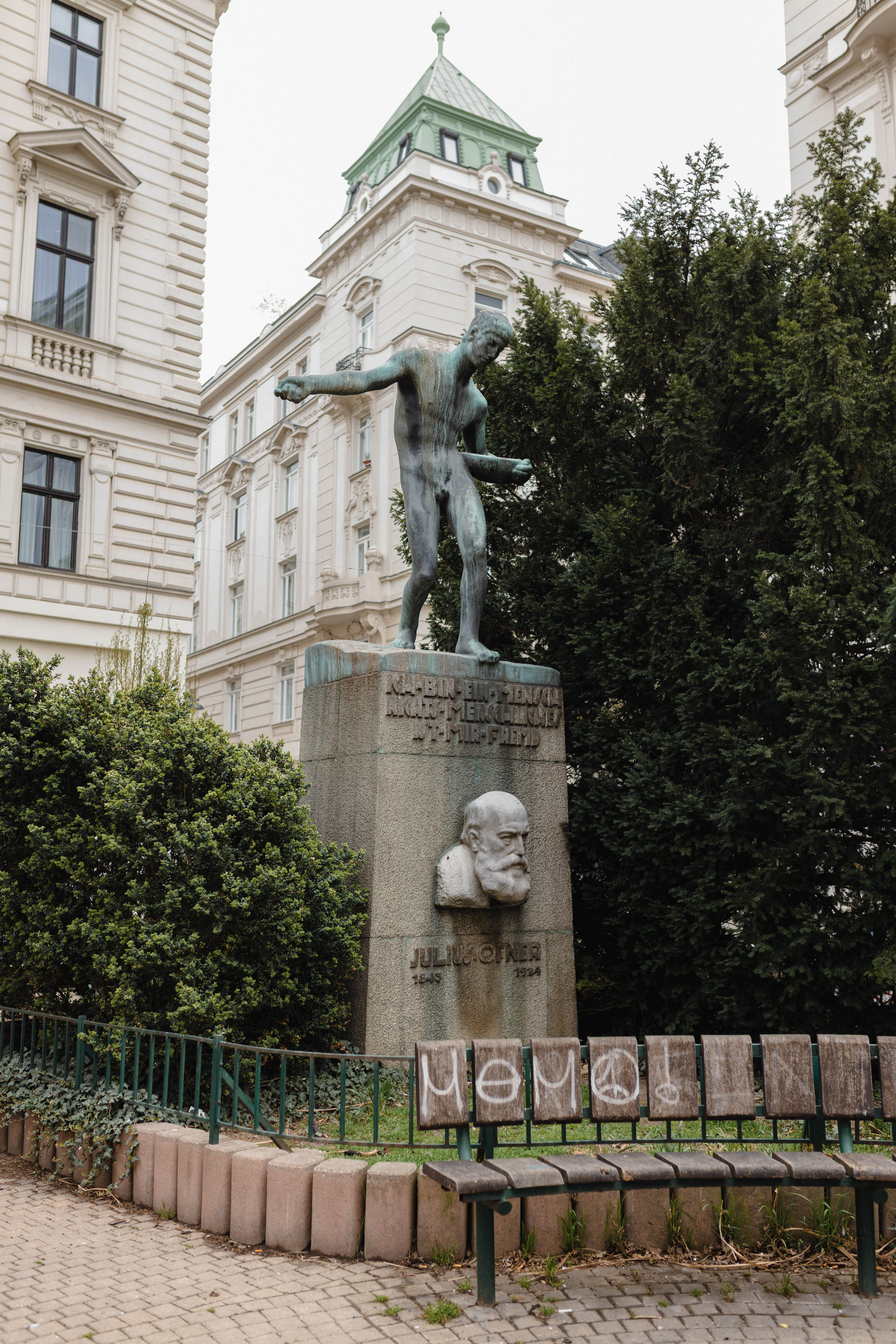 Vienna 659