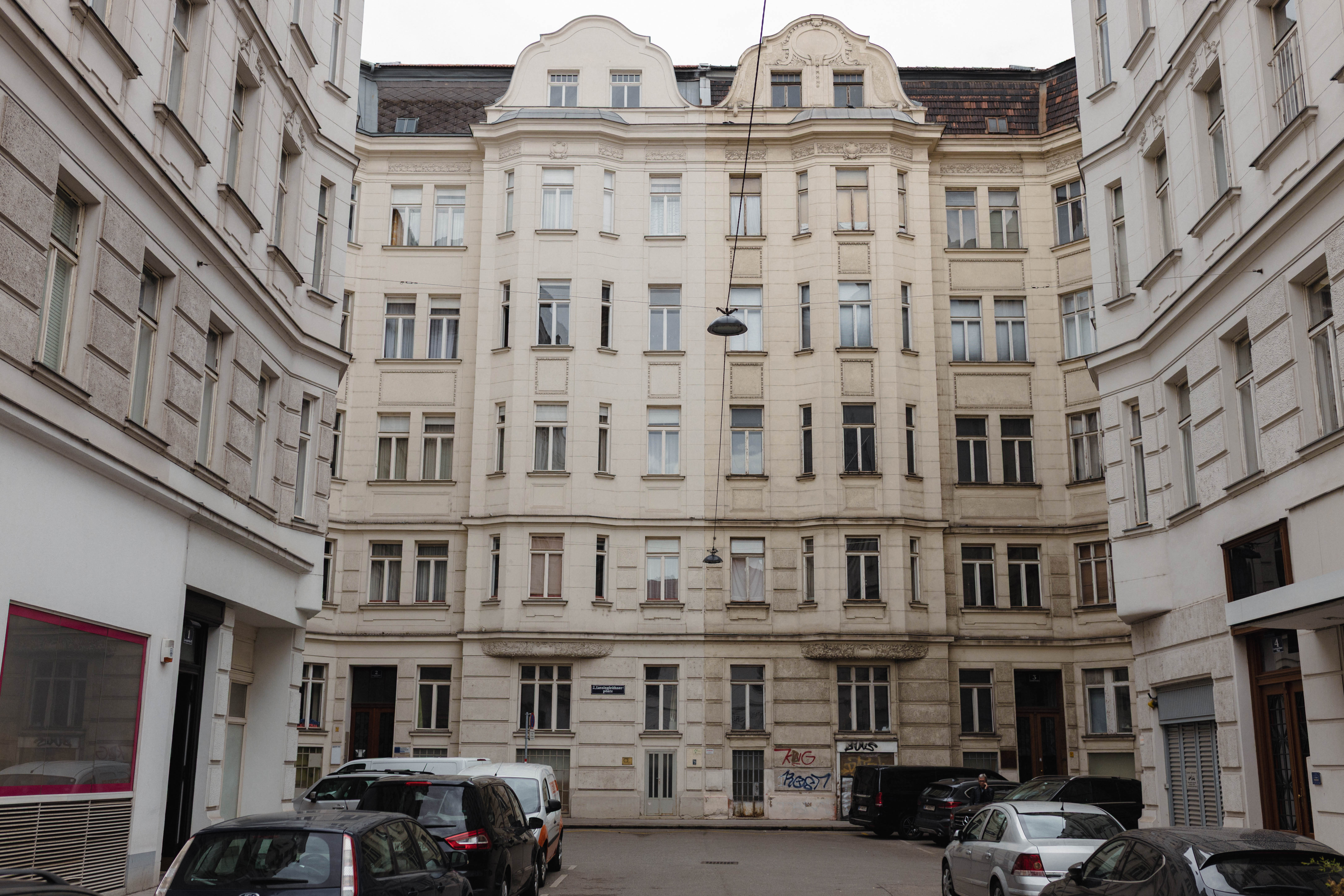 Vienna 667