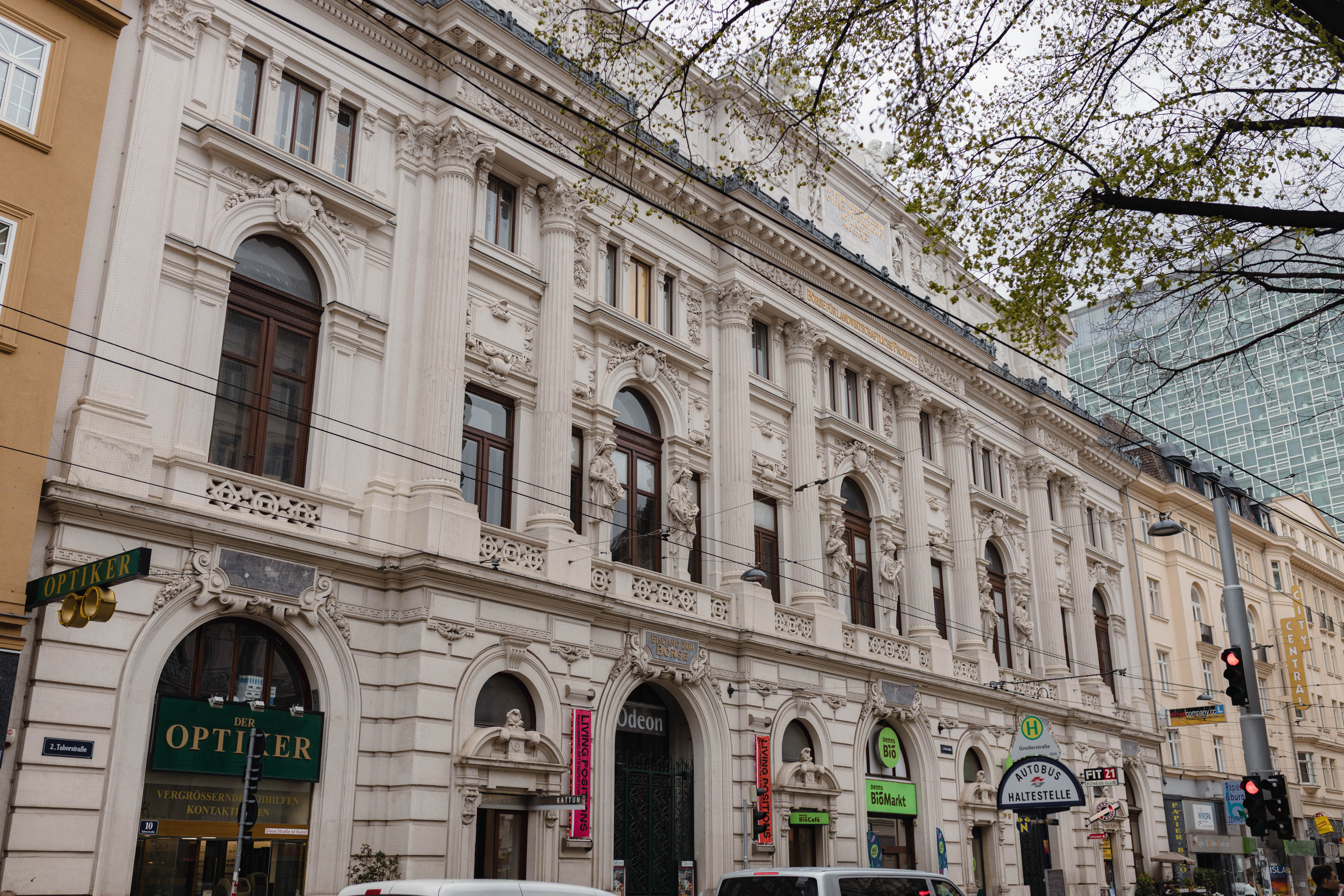 Vienna 669
