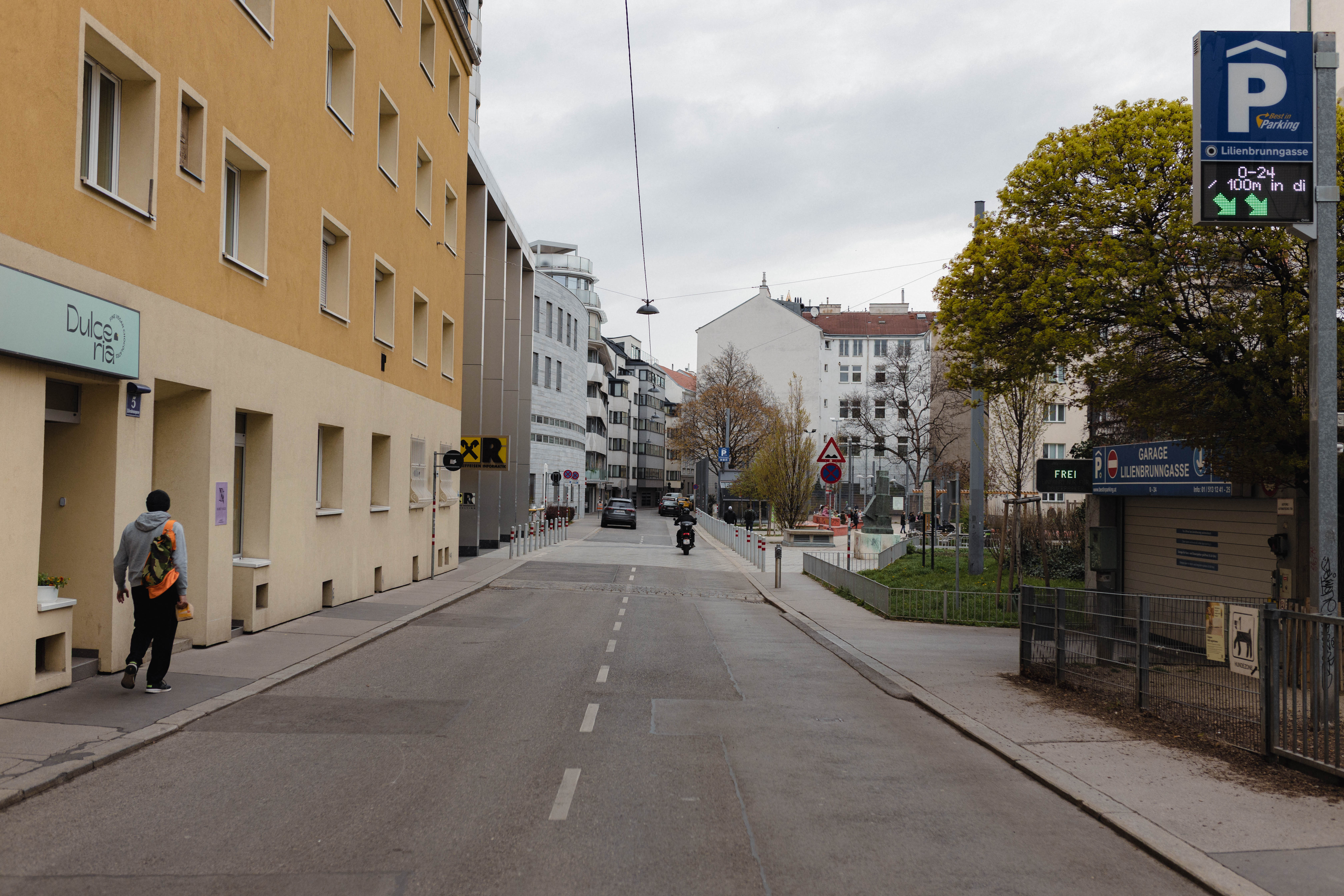 Vienna 679