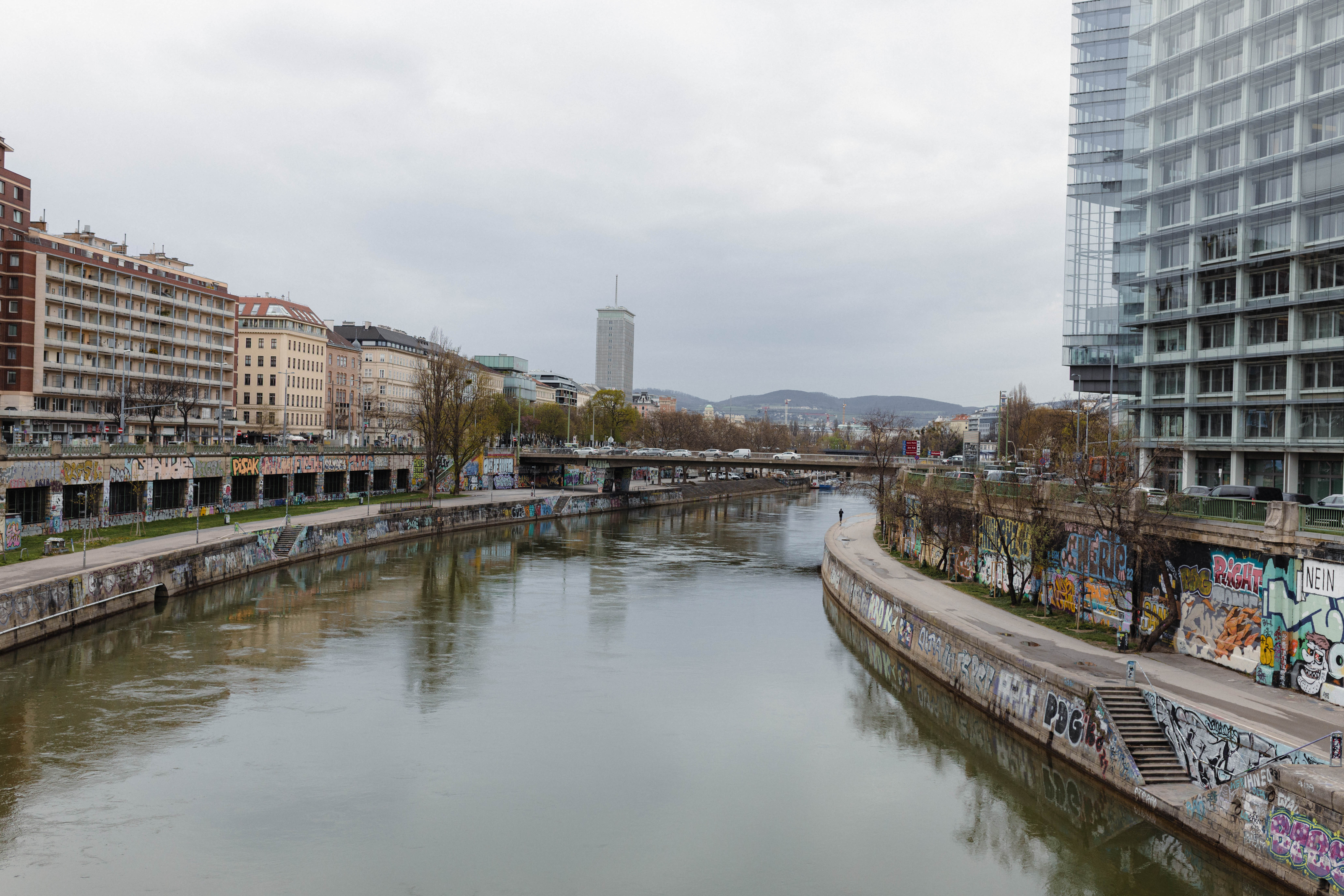 Vienna 692