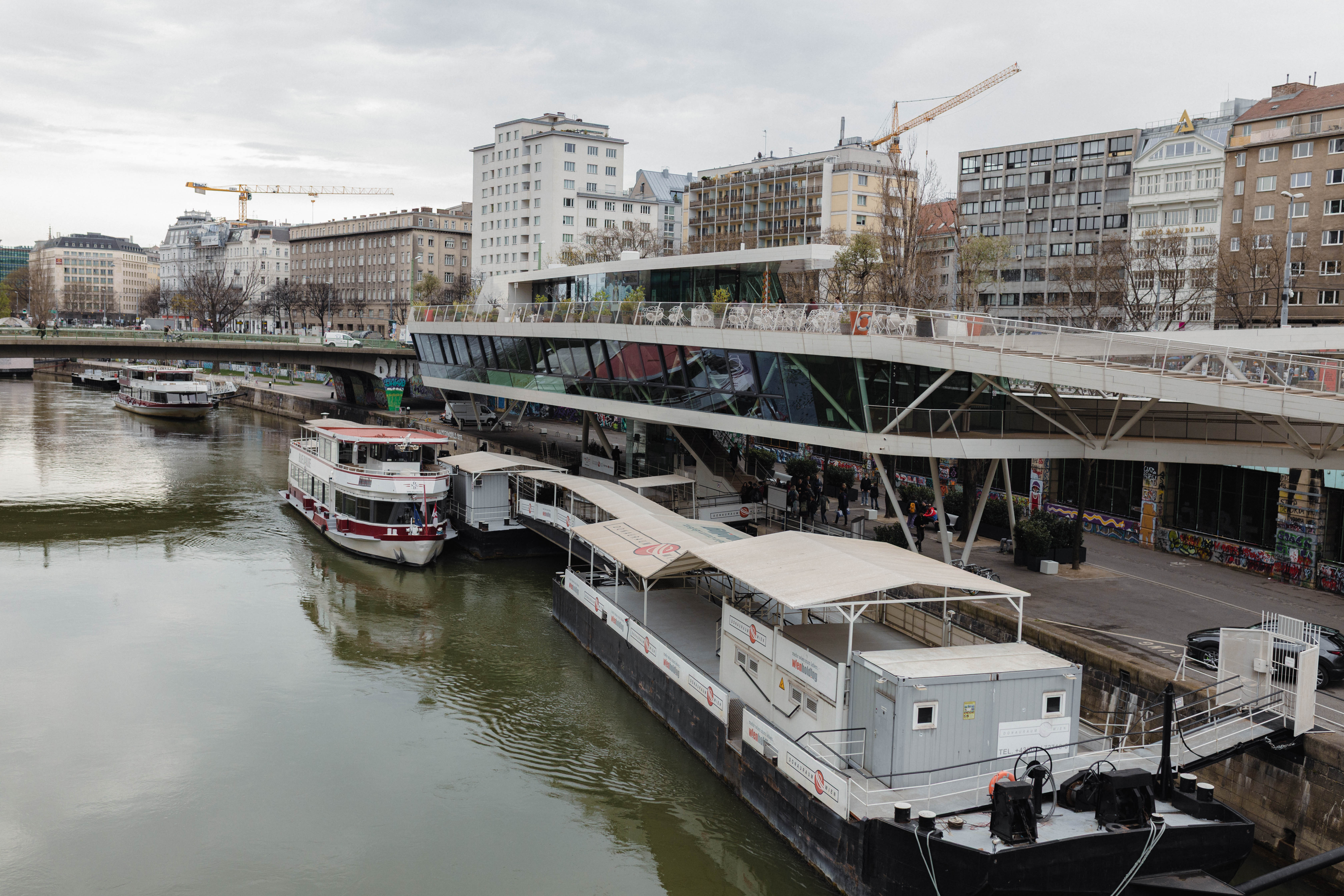 Vienna 694
