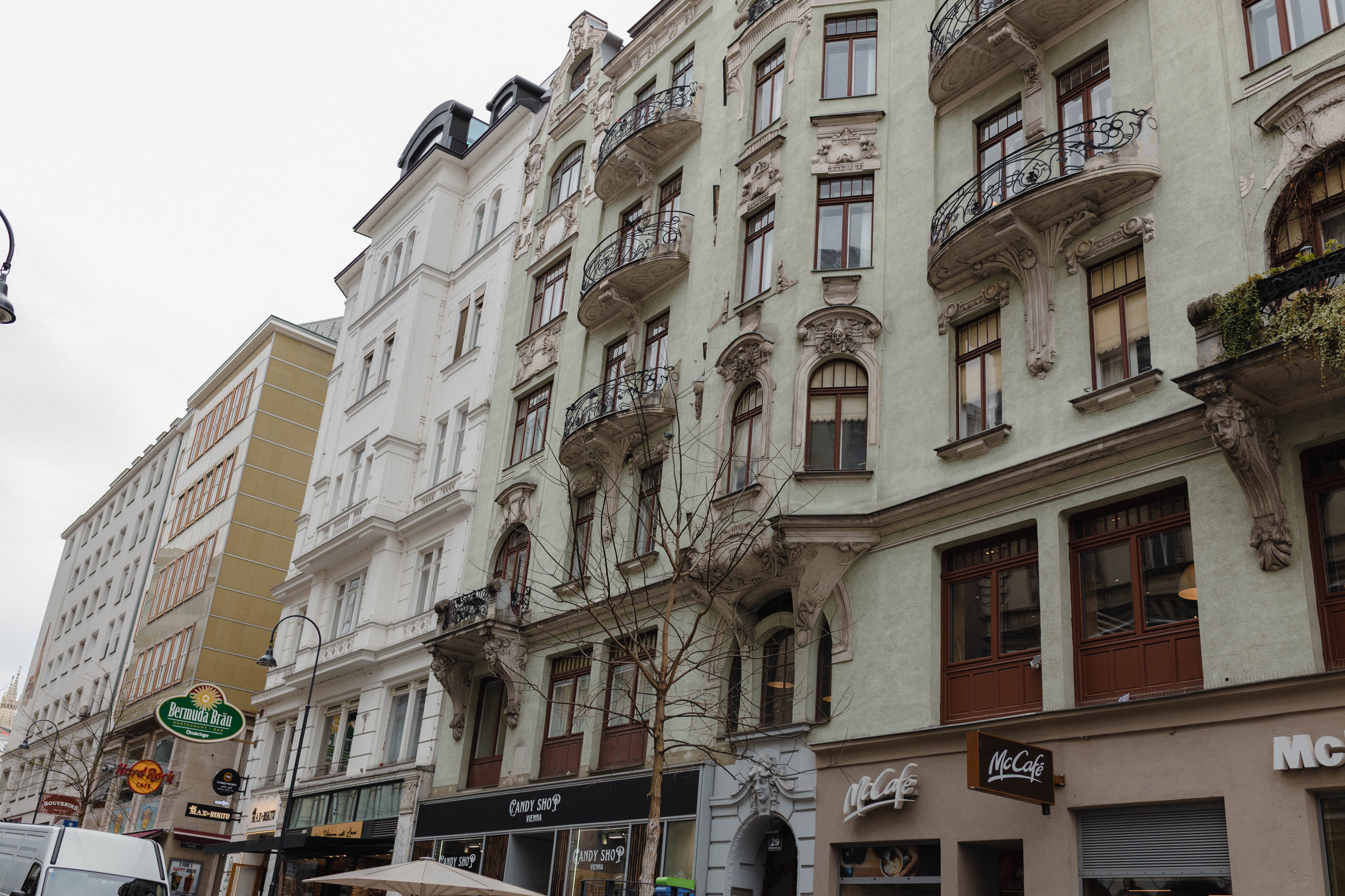 Vienna 704