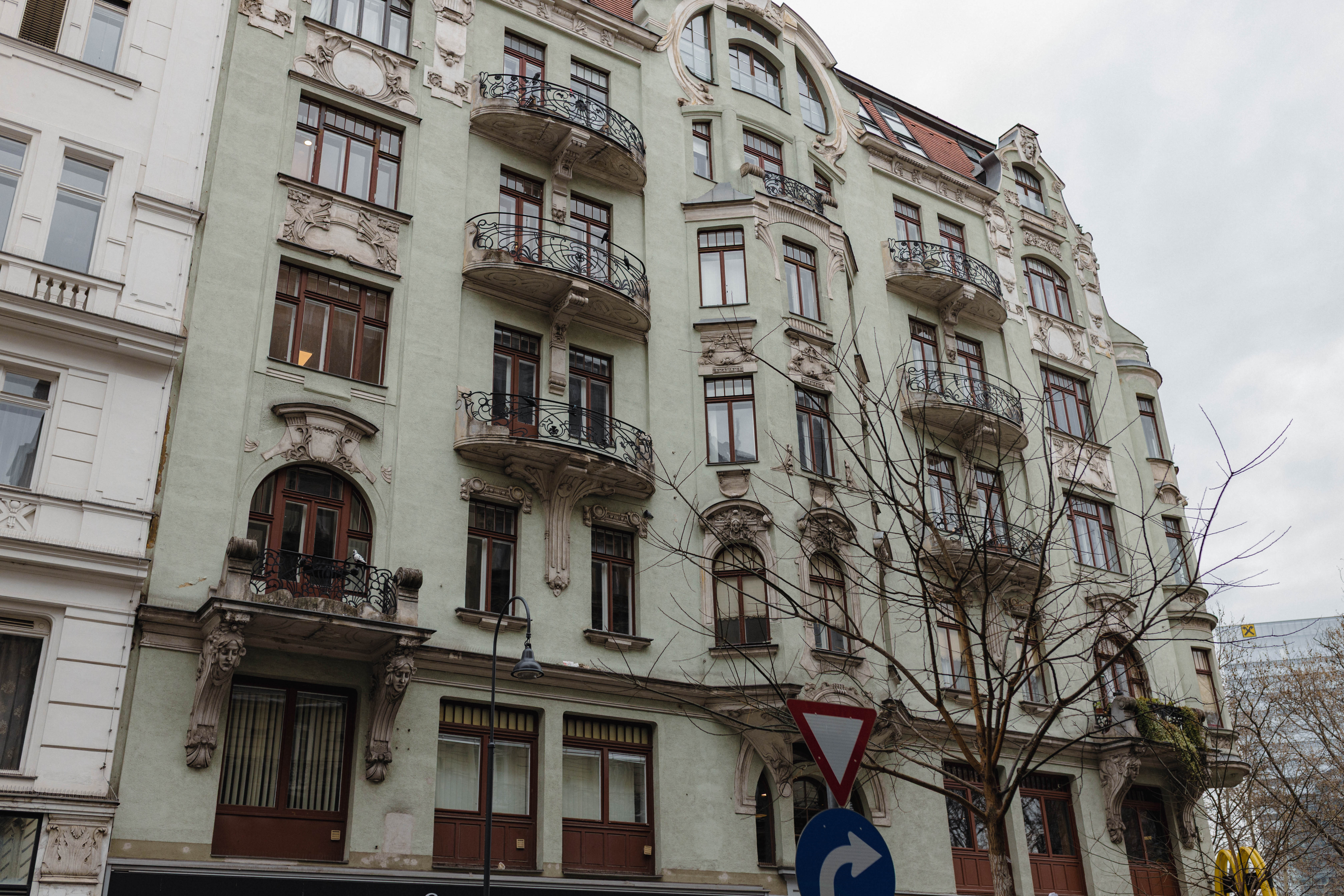 Vienna 728