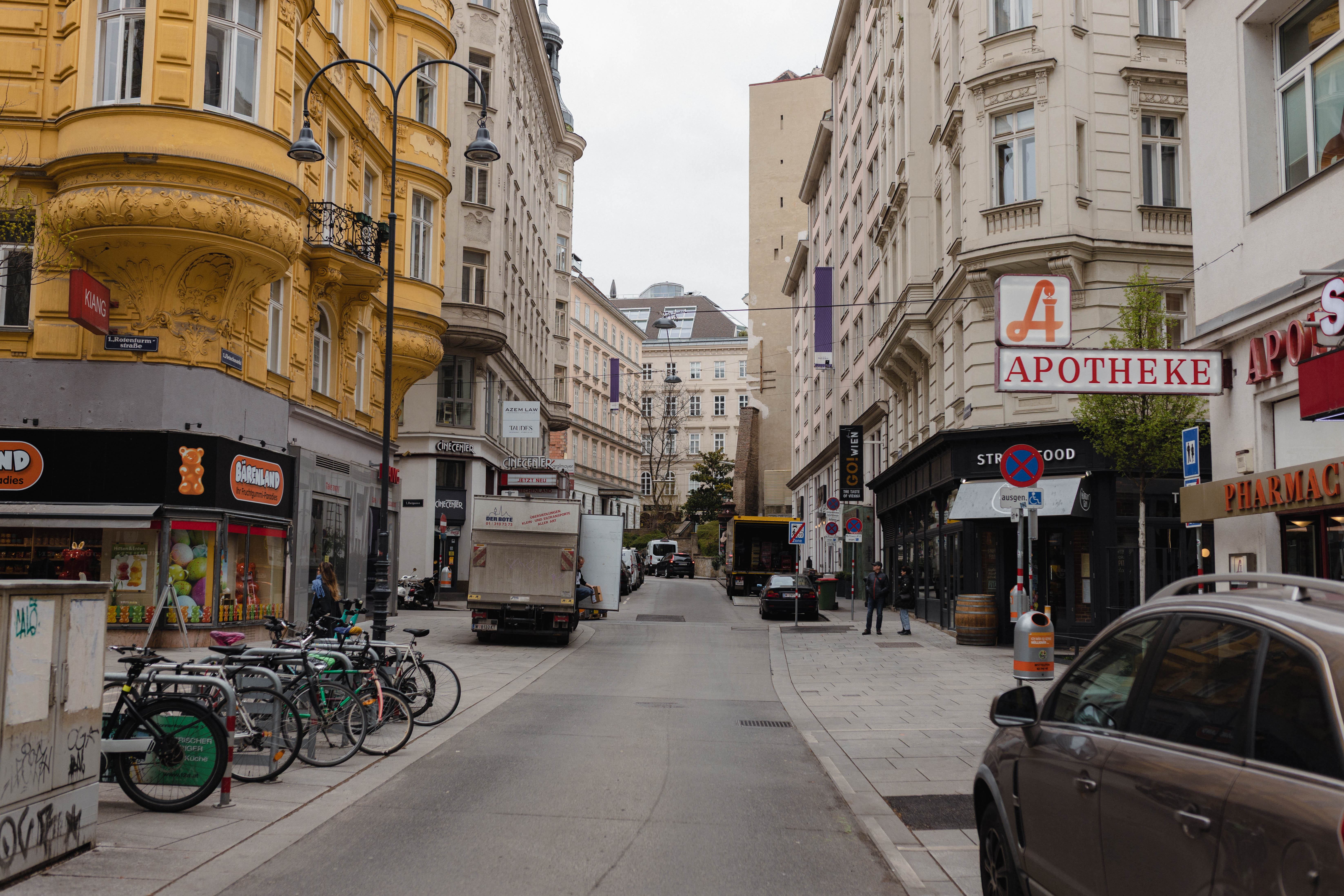 Vienna 733