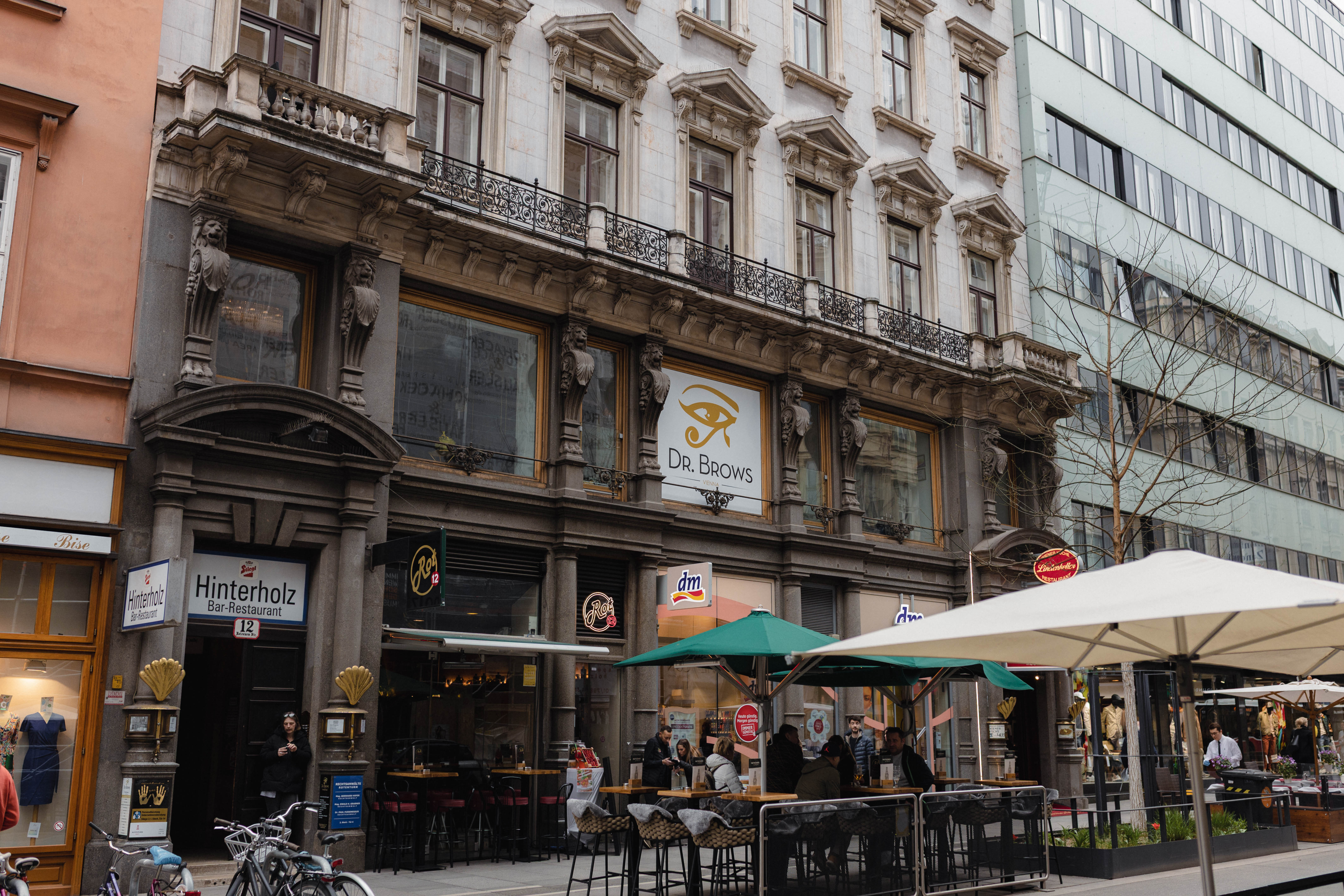 Vienna 734