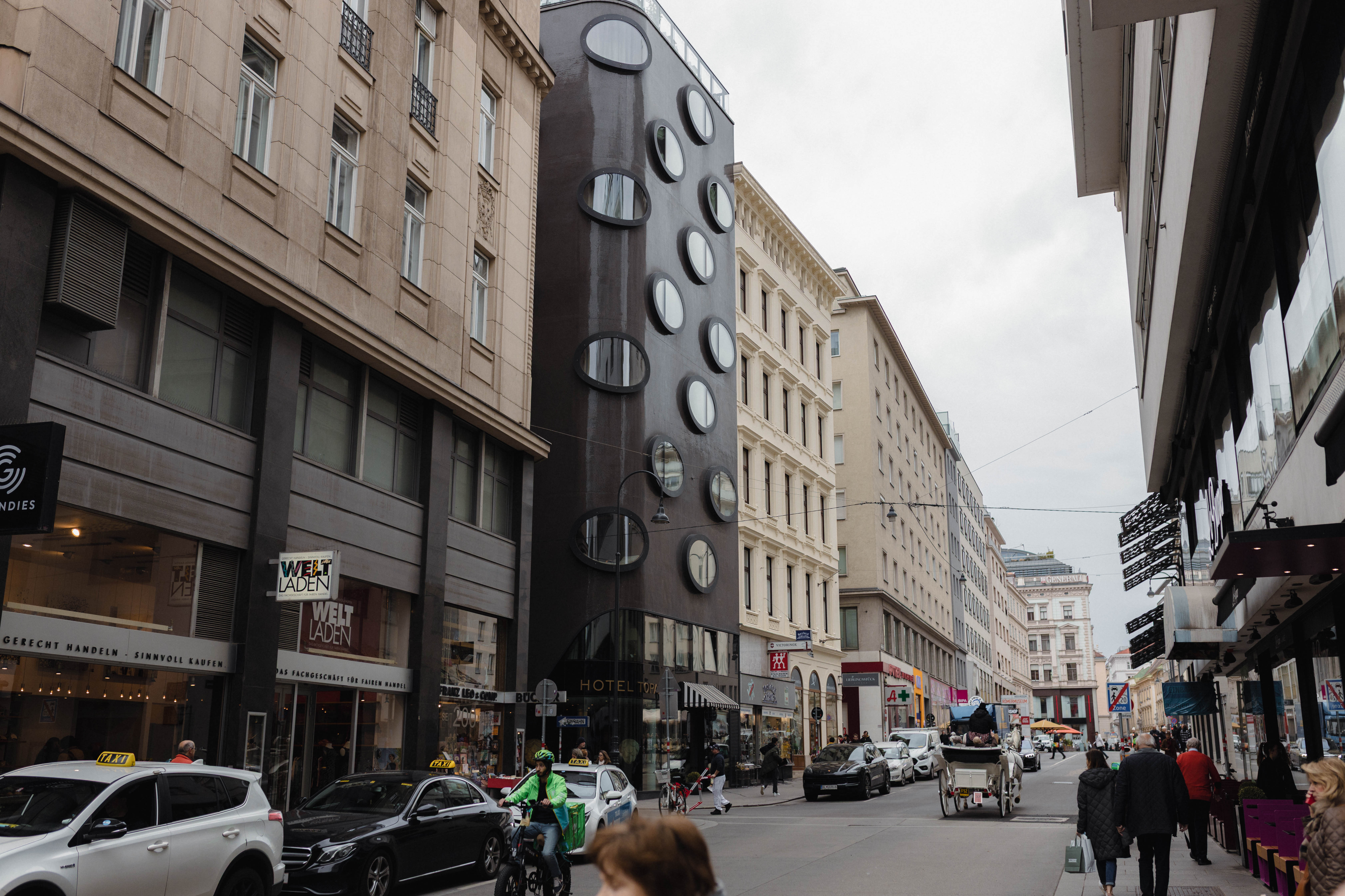 Vienna 739