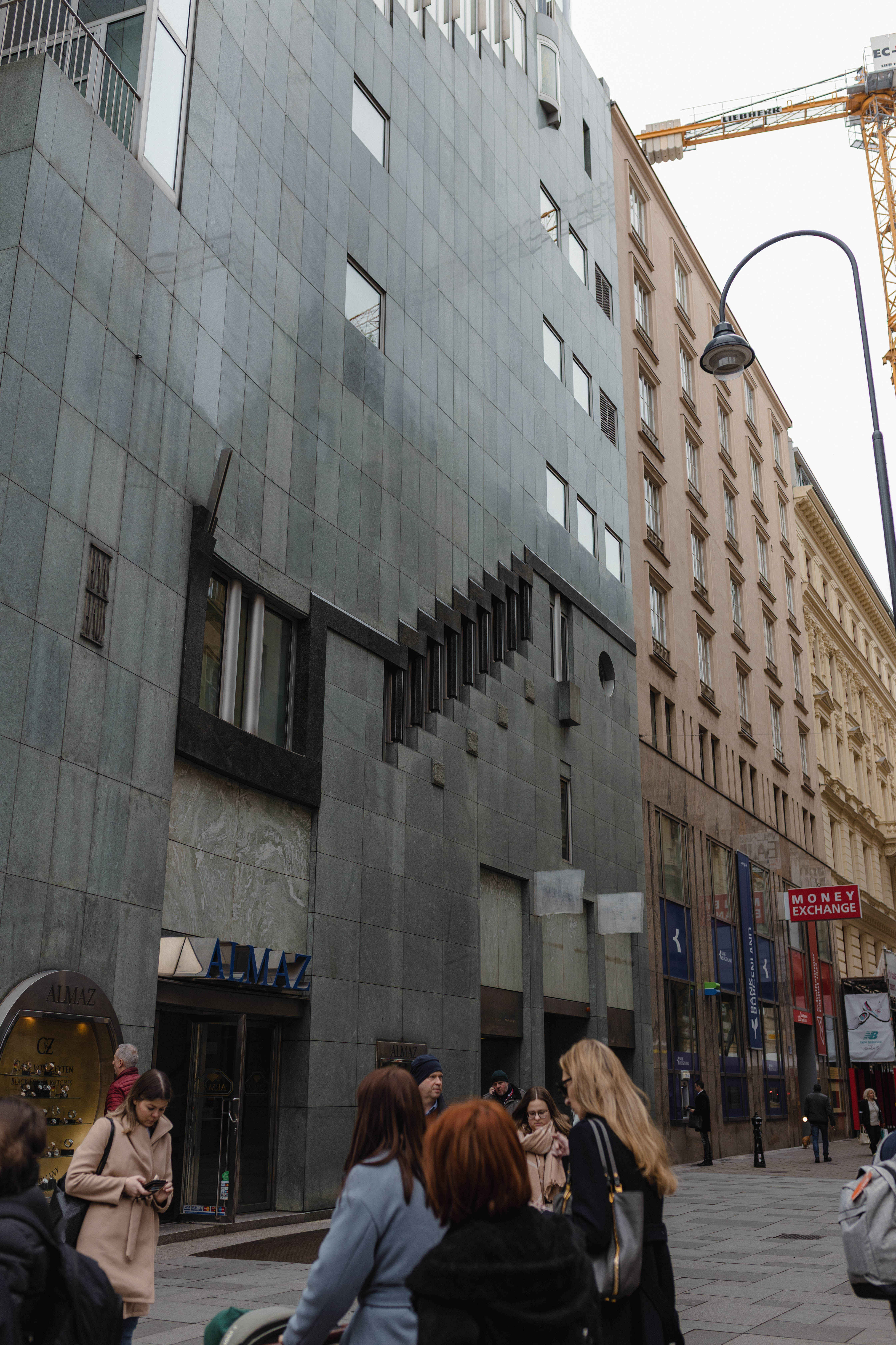 Vienna 823