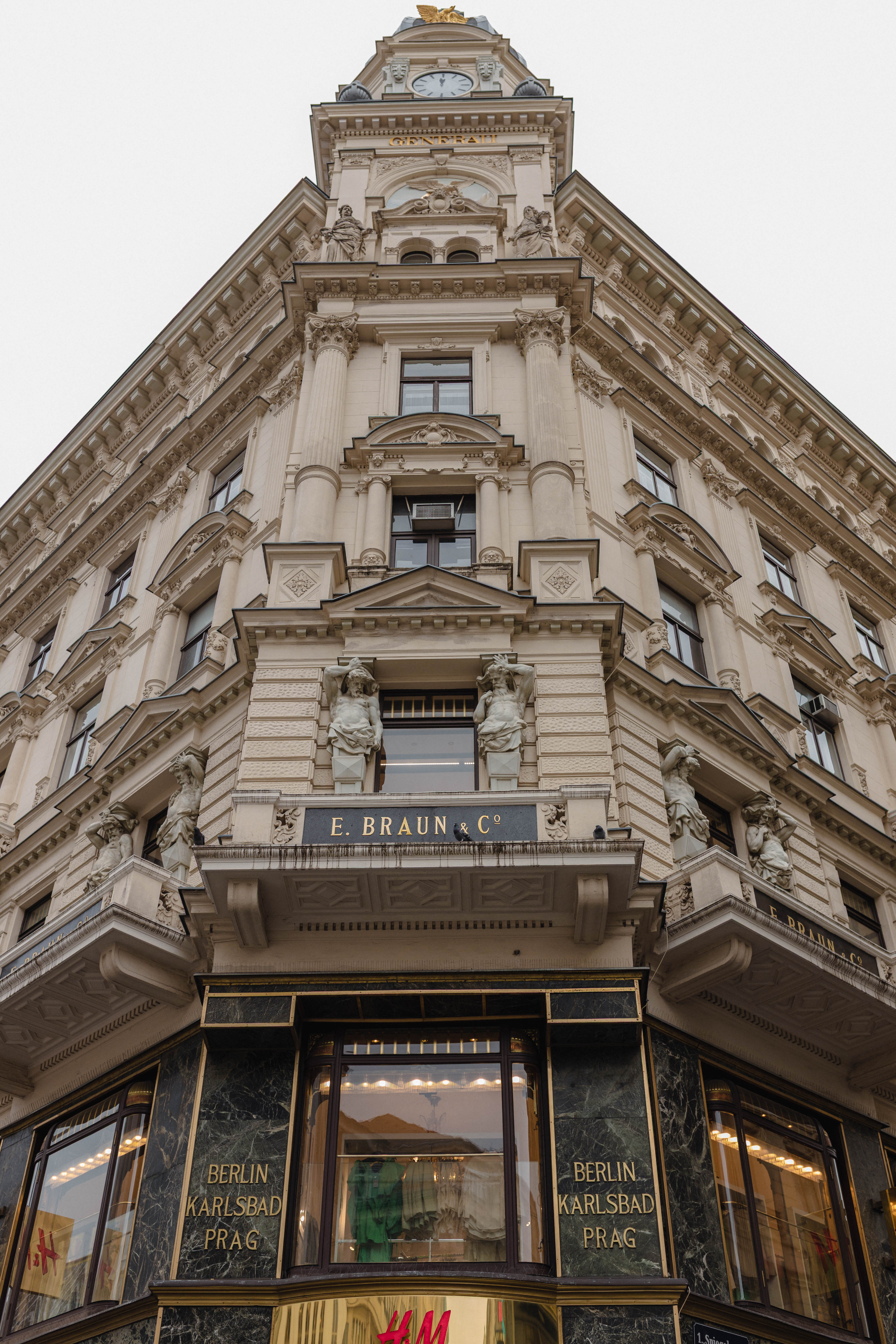 Vienna 836