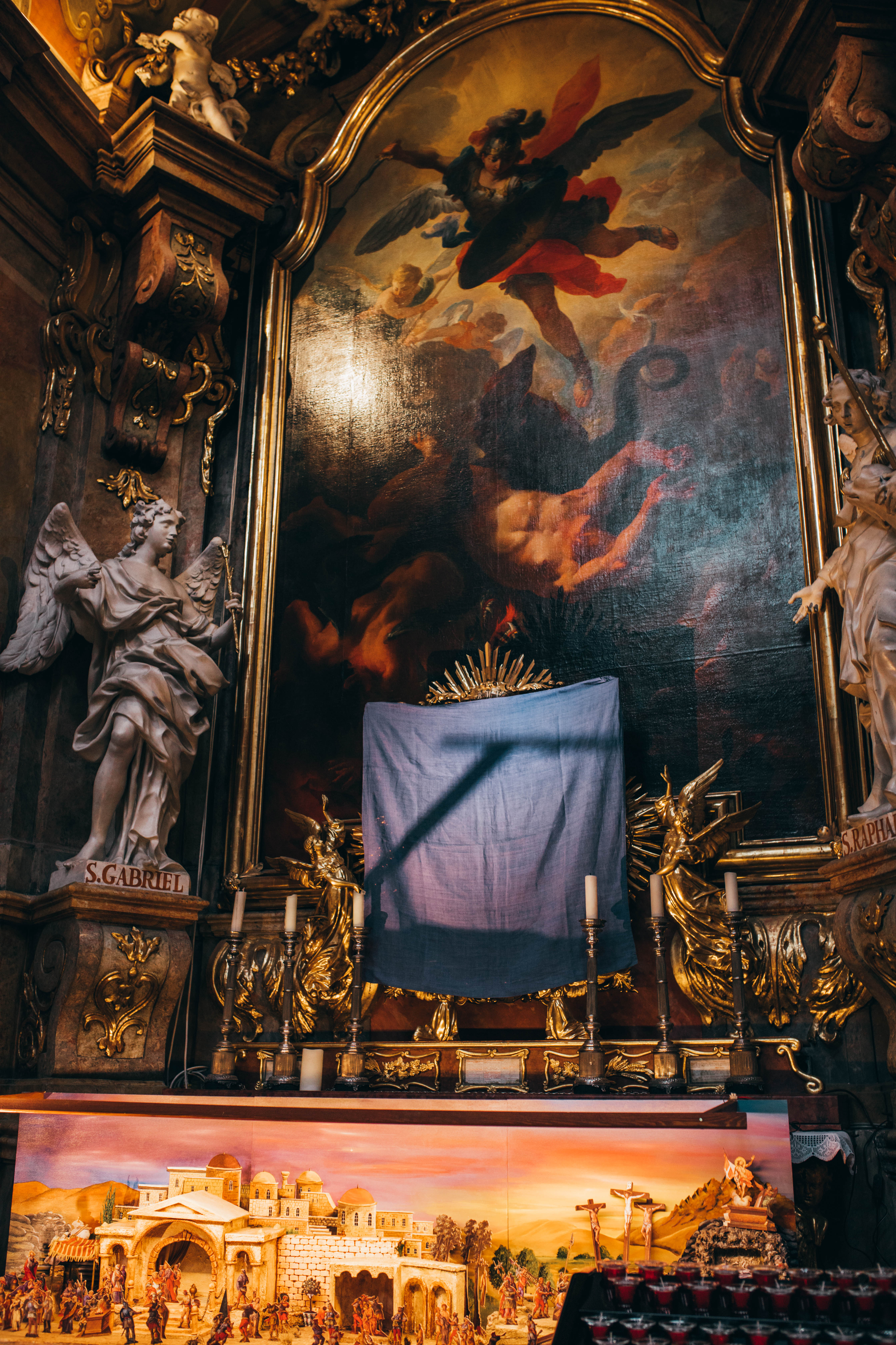 Vienna 872