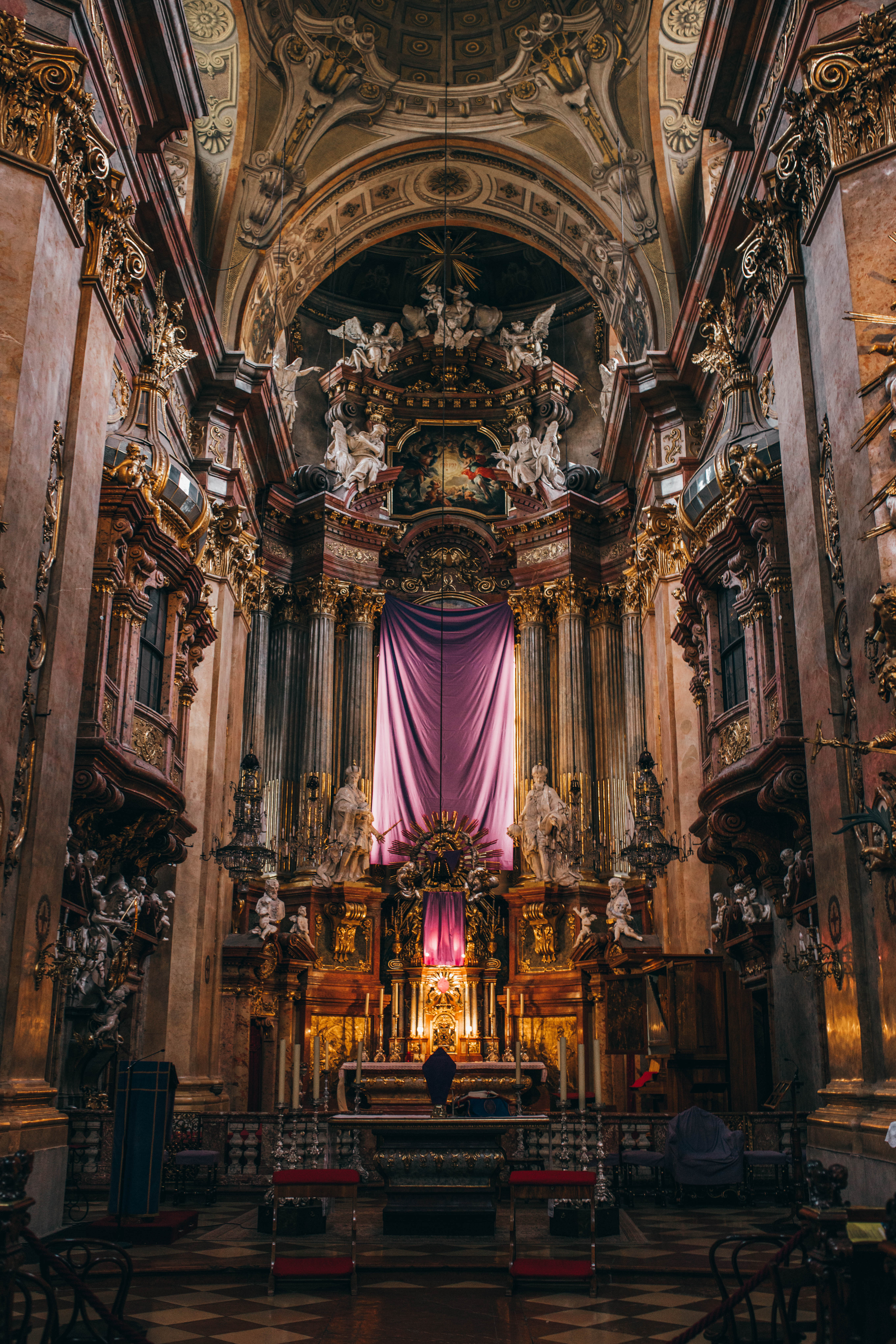 Vienna 874