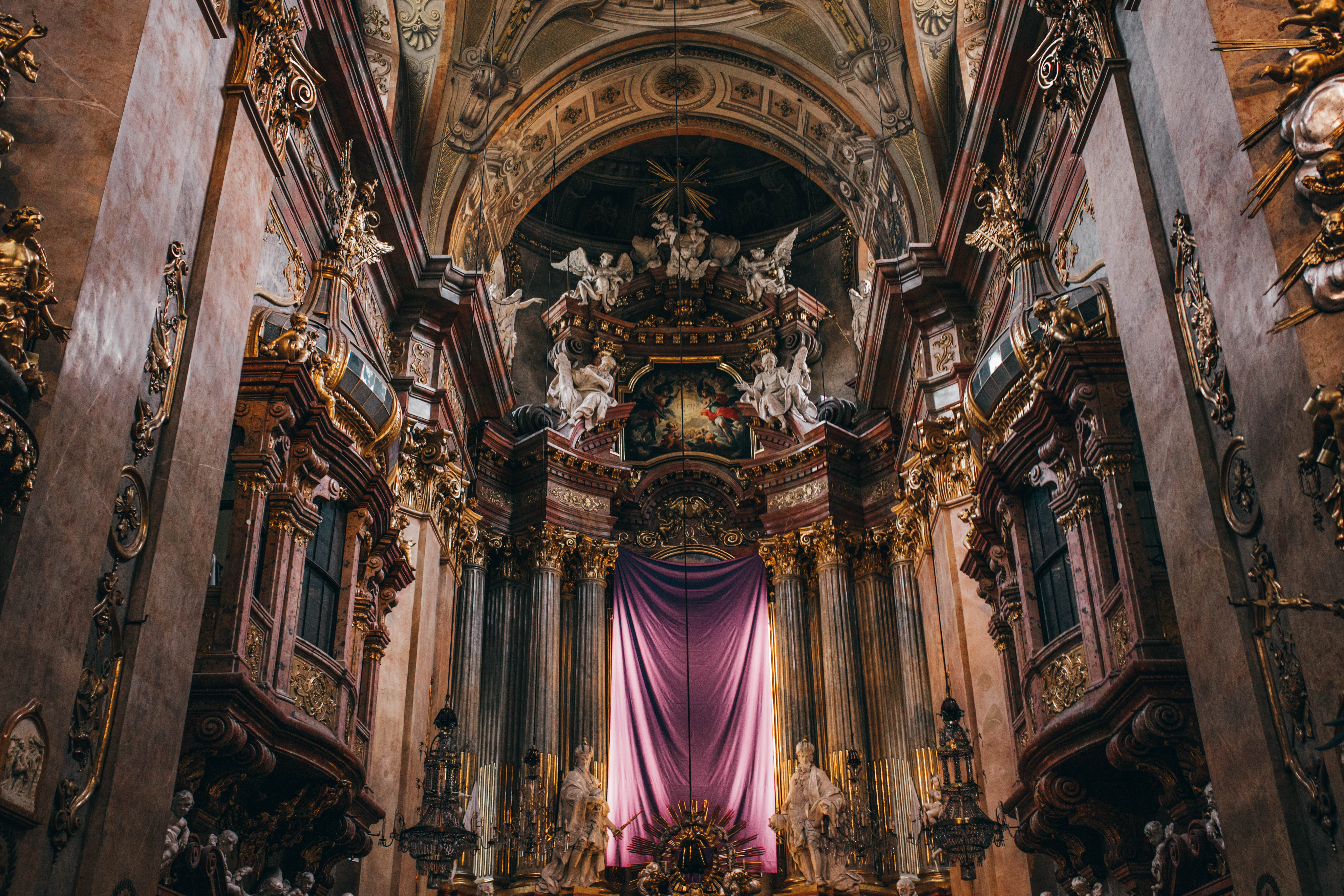 Vienna 879
