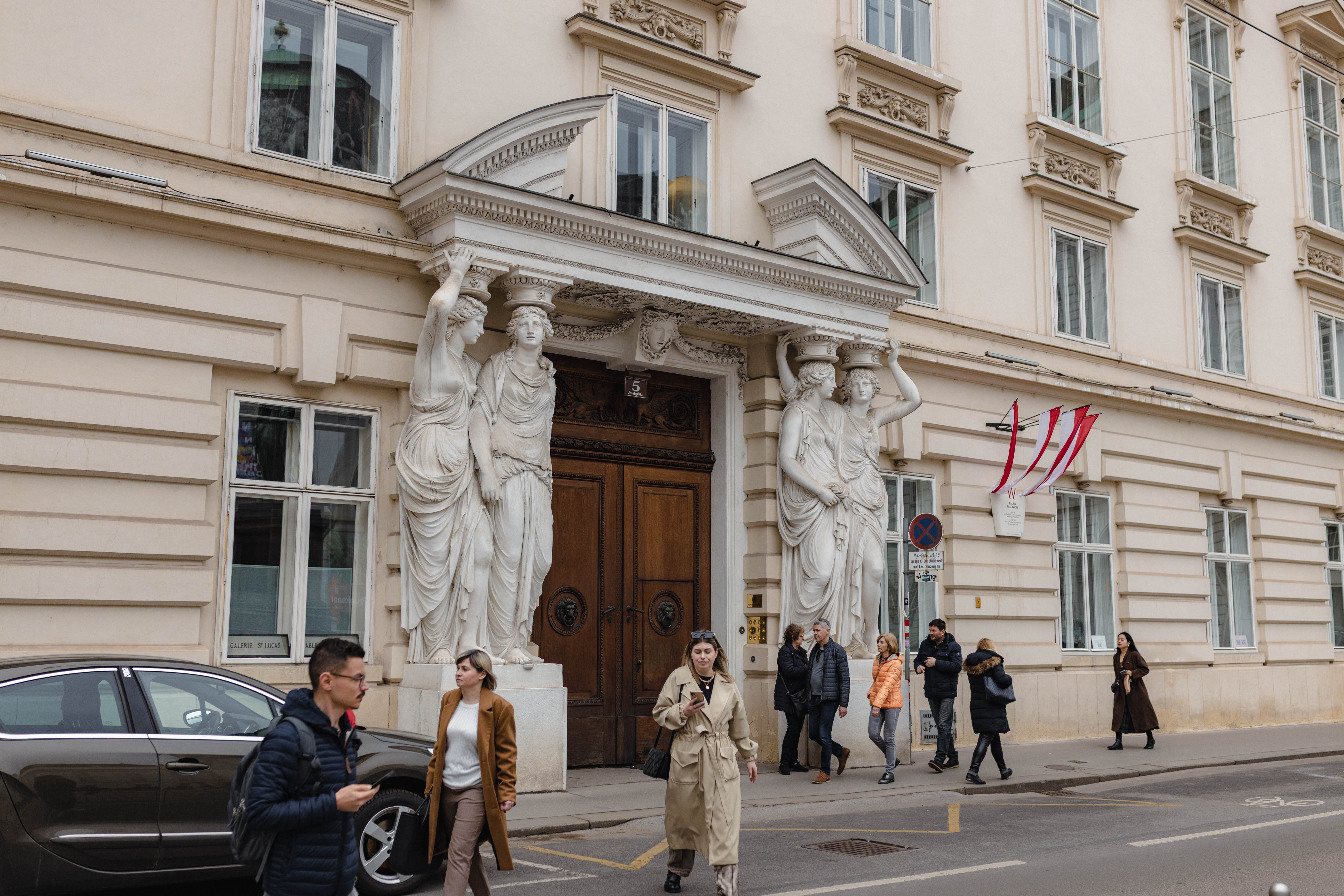 Vienna 906